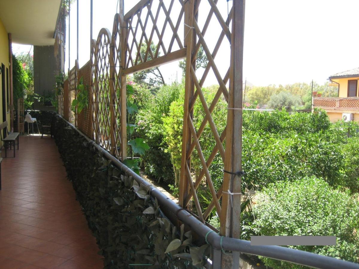 Oasi Del Lago Regalbuto Экстерьер фото